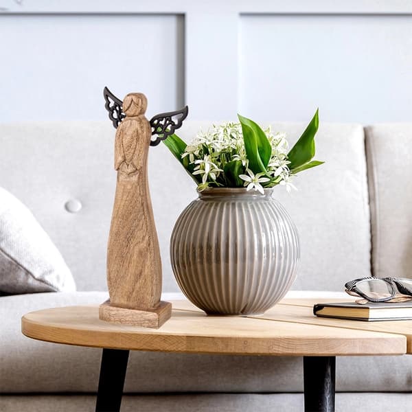 Träängelfigur i mangoträ, 34 cm