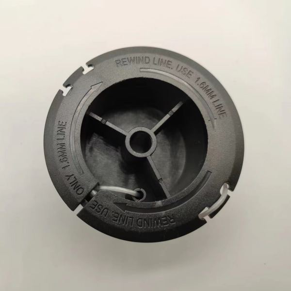 Vaihtokelan korkki ja trimmerilankakela Bosch Universal GrassCut 18-26 Black