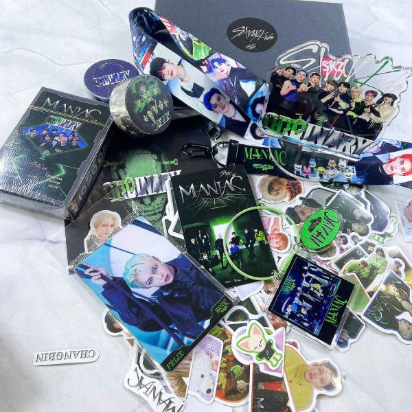 REMAKE Stray Kids Nya Album Maxident Presentask Kpop Merchandise Fotokort Nyckelband Nyckelring Presenter till Skz Fans - Perfekt C