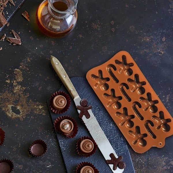 Peberkagemand & Peberkagepinde Silikon Chokoladeforme 2 stk 12-Huls Slik Cookieform Kager Bageforme til Juleaften Nytår