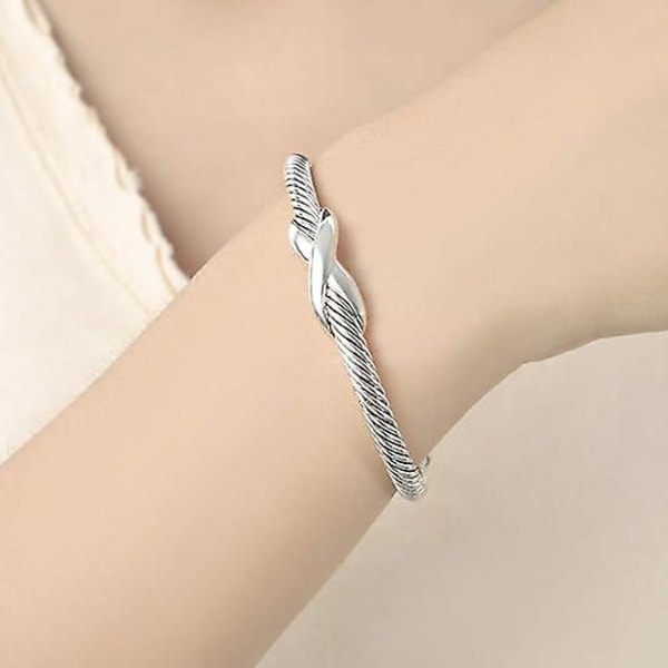Armband Silver Designer Märkesinspirerat Antik Kvinnors Smycken Kors Kabel Tråd Armband Julgåvor