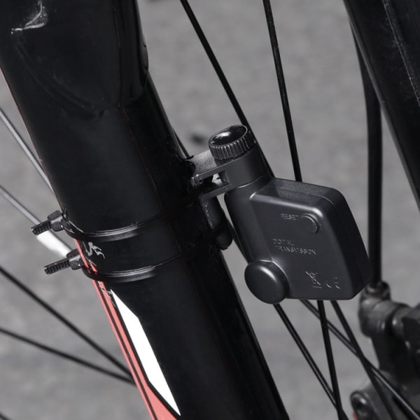 Cykelcomputer med 2,8 tommer baggrundsbelyst display