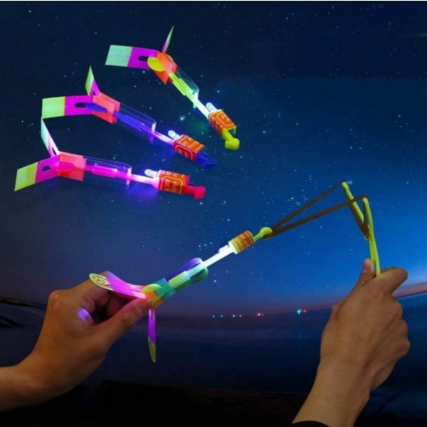 20 st Fantastiska LED-Ljuspil Flygande Leksak Party Rolig Present Elastisk, Flygande Pil Utomhus Blinkande Barnleksaker Födelsedagar Thanksgiving Juldag...
