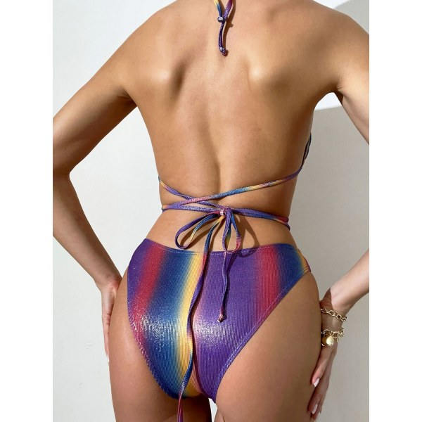 Seksikäs kolmiosainen bikinit, värigradientilla ja bandeau-mallilla Monivärinen L