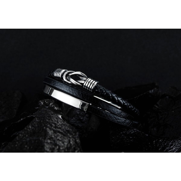 Flätat läderarmband för män svart