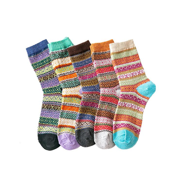 Par med strikkede sokker i fine farger og mønstre Stripe Multicolor