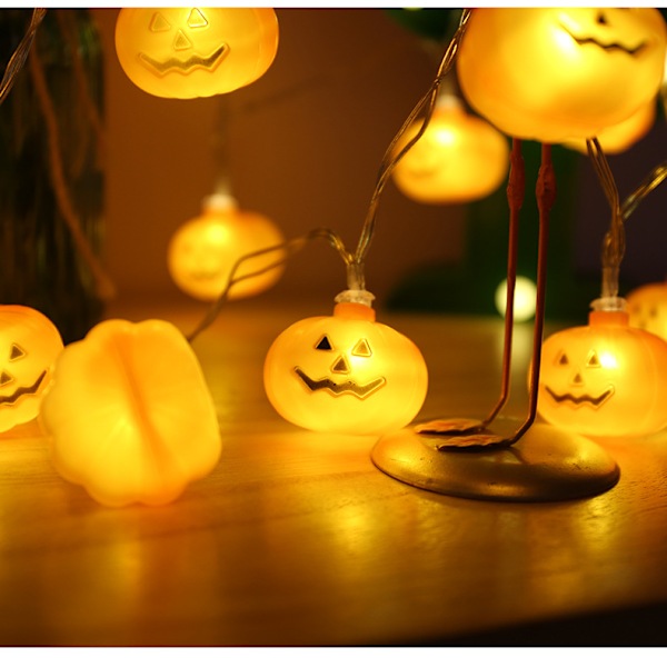 Juldekoration LED Ljusslinga Halloween Melon 3 Meter 20 Lampor med Blinkande Batterilåda (Medium Leende Pumpa)