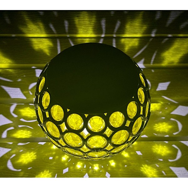 Solcellsdriven ihålig boll pendellampa, LED utomhus liten ljuskrona, utomhus gräsmatta trädgårdslampa (Grön),