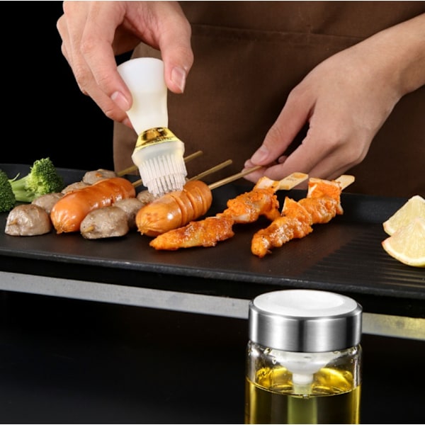 Silikone BBQ Børste med Flaske Køkken Madlavning Klemme Kvantitativ Olie Flaske Olie Børste Ét-Styk Bærbar Oliefri Børste Flaske (135ML)