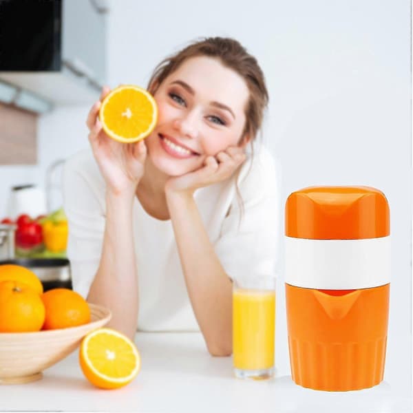 Handpress för citrusfrukter med behållare och sil (orange)