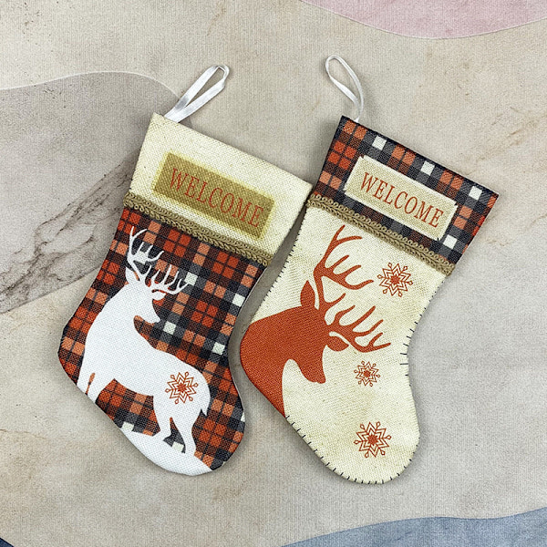 Små Julstrumpor, Juldekorationer, Julklappar, Hängen, Julklappspåsar, Godispåsar, Presentpåsar (2 stycken)