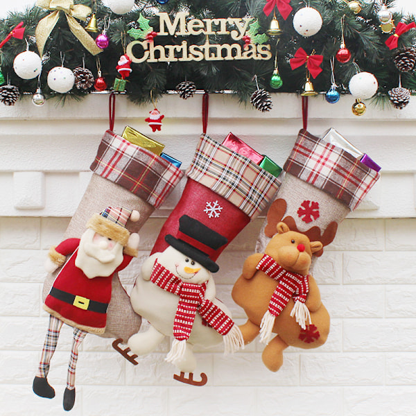 Julstrumpor, Presentpåsar, Juldekorationer, Julgransprydnader, Hängen, Jultillbehör, Julklappar (3 stycken)