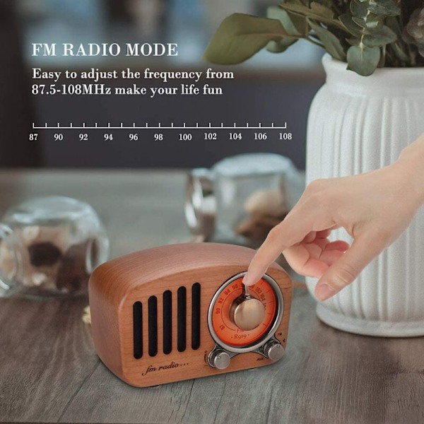 Kannettava radio Bluetooth-kaiuttimet Käsintehty retro puinen Bluetooth 4.2 minikaiutin superbassokaiuttimella ja FM-radiolla, audio sisääntuloliitäntä