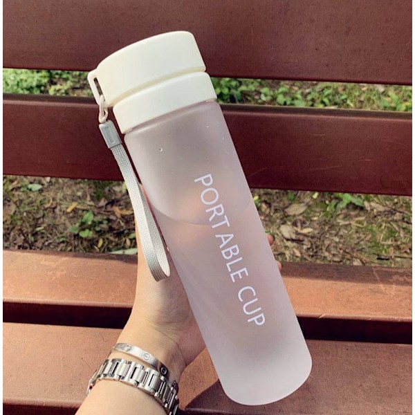 2 st Mode Student Bärbar Mugg Stor Kapacitet Plastmugg (Vit + 800ml),