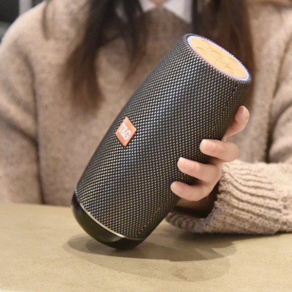 Stereo Trådløs Bluetooth Audio Udendørs Bærbar Audio Kort Radio (Sort Guld),