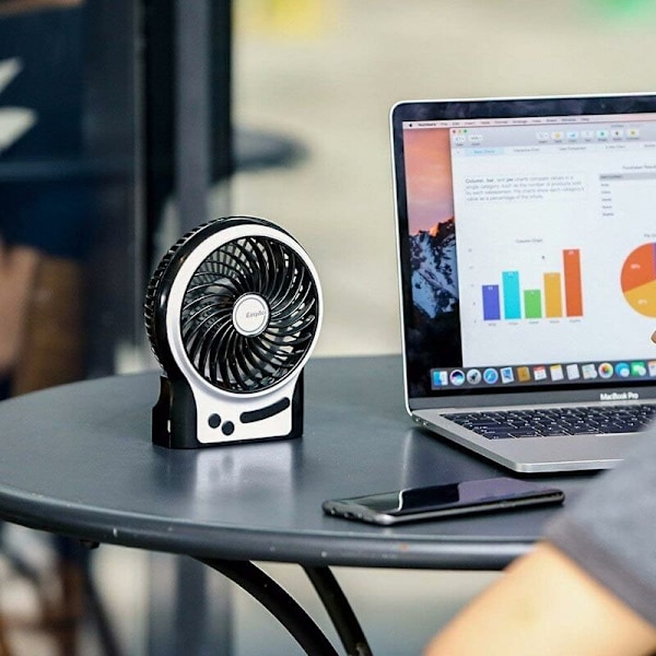Lille Vertikal Køleventilator USB Opladning Mini Bærbar Ventilator Sort 12.4*4.4*14.8CM
