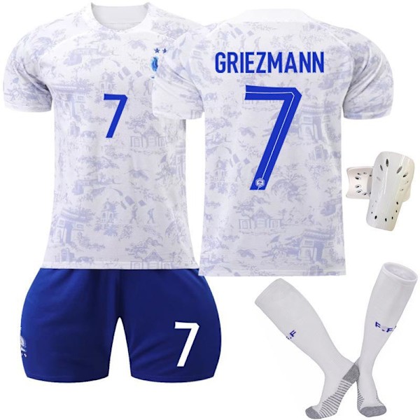 22-23 Ranska vieraspaita nro 10 Mbappe jalkapalloasu 19 Benzema 7 Griezmann 9 Giroud lyhythihainen valkoinen puku No. 10 with socks + protective gear #M