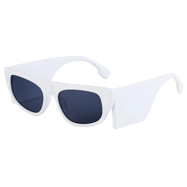2024 Ny Ankomst Retro Liten CatEye Anpassad 3D Metall Logotyp Bred Ben Solglasögon Kvinnor C2 Fashion