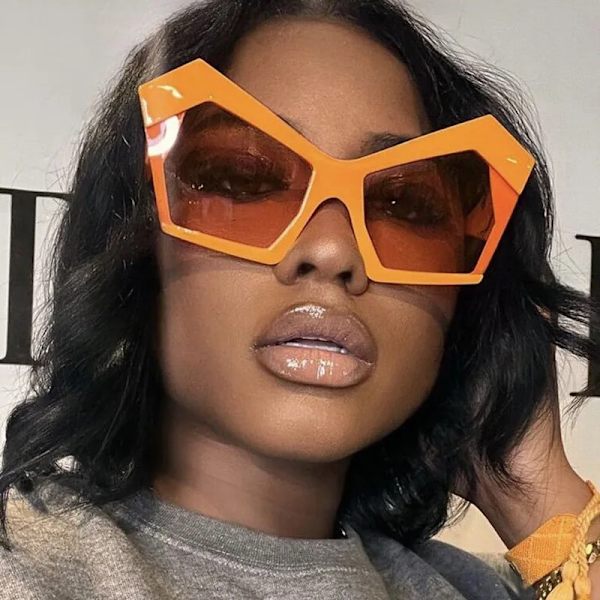 2024 Ainutlaatuiset Perhosneliömäiset Cat Eye -aurinkolasit Naisille Uusi Merkki Gradientti Elegantti Suuri Kehys Aurinkolasit Naisille Epäsäännölliset Sävyt C6 Fashion Glasses