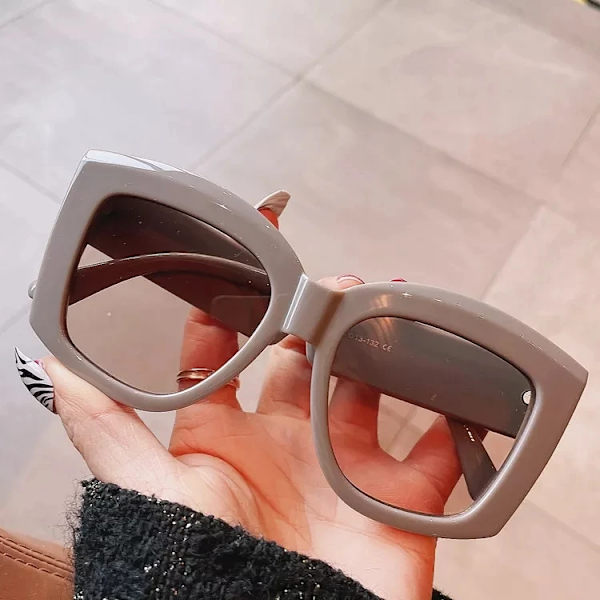 Mukautettu logo karkkiväri violetti punainen sävyt muoti ylisuuret pyöreät aurinkolasit naiset 2024 C3 Oversized Sunglasses
