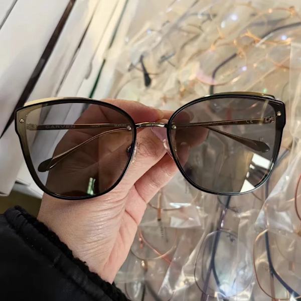 Muodin aurinkolasit Valmistettu Kiinassa uv400 lasit tarjous Miehet Naiset Aurinkolasit Mix 7 Mix Frames