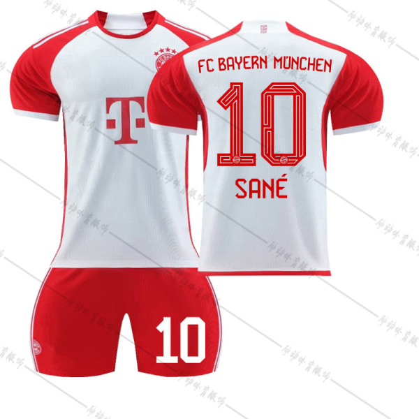23-24 Bayern hjemme rød og hvid fodbolduniform nr. 9 Kane nr. 10 Sane 25 Muller 42 Musiala trøje Size 10 with socks #M