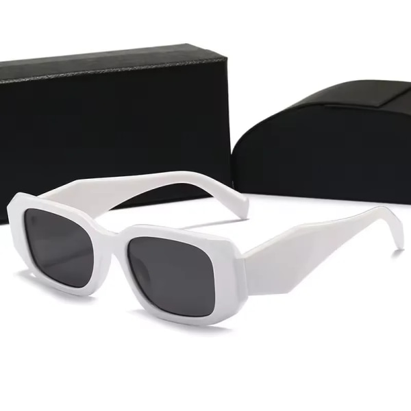 2024 Uusi luksusmerkki pra naisille Suunnittelijan aurinkolasit Muoti UV-suojatut lasit Miehille Naisille Lasi Pakkauksella 4 Fashion Sunglasses