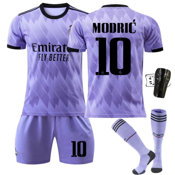 22-23 Real Madrid borta lila nr 9 Benzema 14:e gången jubileumsupplagan 20 Vinicius 10 Modric No. 10 with socks + protective gear #26