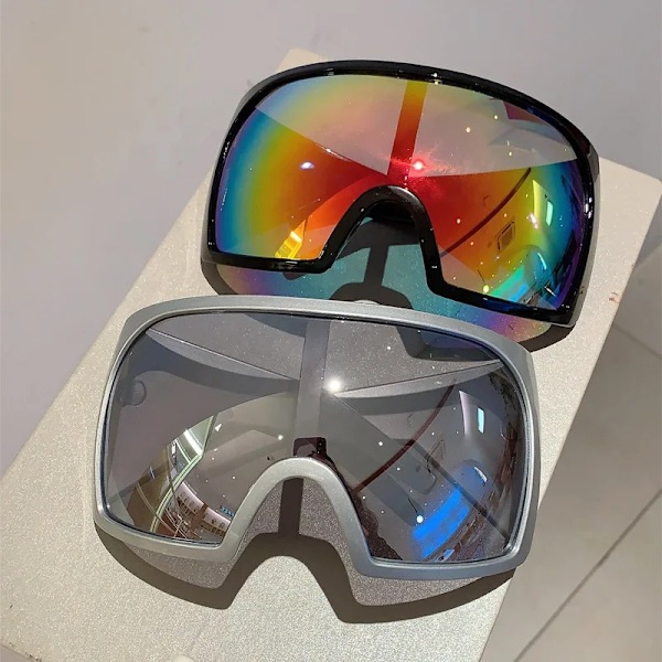 XY9701 Y2K Futuristiske Solbriller 2024 Dame Herre Oversized Buede Linser Shades Stel Fashion Mærke Logo Custom Briller Engros C14 As shown