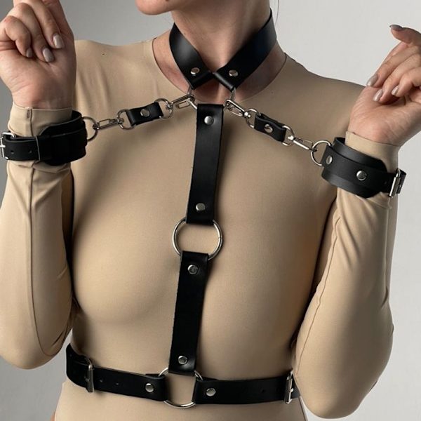 Sexig svart läderhalsband och armband för kvinnor med integrerad