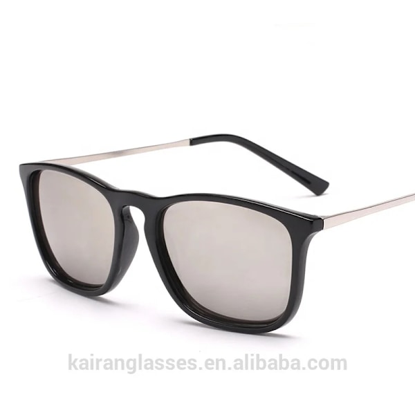 Klassiska fyrkantiga solglasögon för kvinnor och män 6827 unisex No.4 CLASSIC