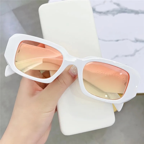 2186 The new fashion polarizer pair of men and women can be customized glasses can match women's sunglasses