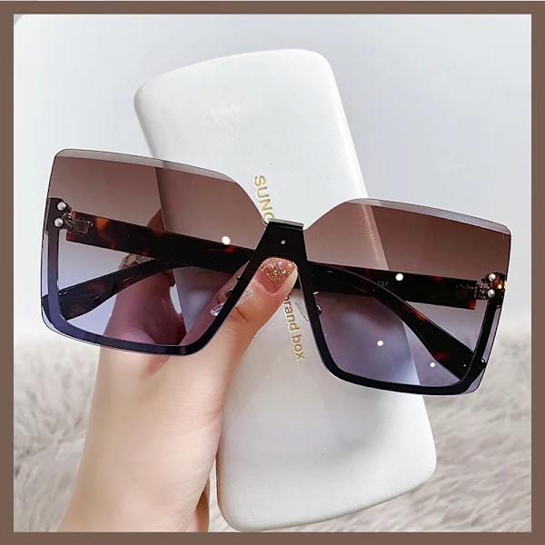 Nye kvadratiske rimless designer solbriller for kvinner i 2024 C3 FASHION SUNGLASSES