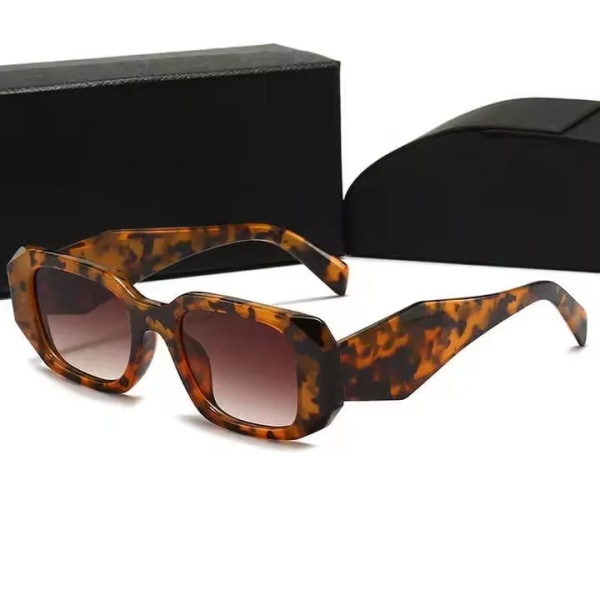 2024 Nytt lyxvarumärke pra Dam Designer Solglasögon Mode UV-skyddsglasögon För män Kvinna Glas med förpackning 5 Fashion Sunglasses
