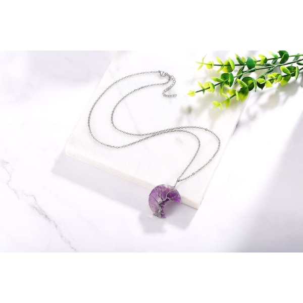 Kristallhalsband för kvinnor Halvmåne Halsband Healing Kristaller Hänge Trädet av Livet Wire Wrapped Reiki Spirituellt Halsband Smycken för Kvinnor Amethyst