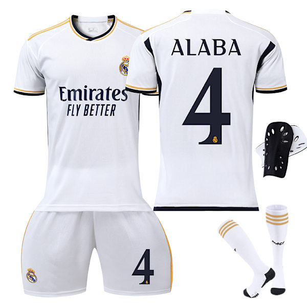 23-24 Real Madrid jalkapallopaita nro 7 Vinicius 5 Bellingham 11 Rodrigo 10 Modric Size 4 socks + protective gear S