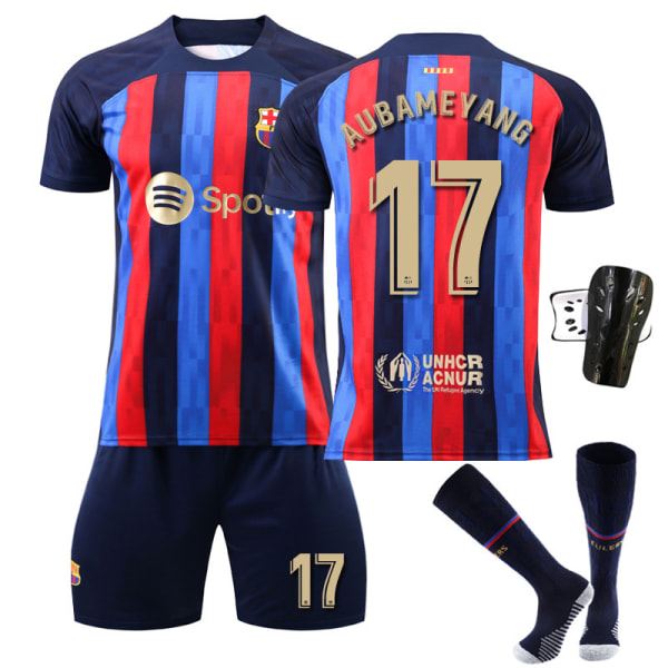 22-23 Barcelona hemma nr 10 Messi tröja nr 9 Lewandowski nr 8 Pedri 30 Gavi fotbollsdräkter set No. 17 with socks + protective gear #18