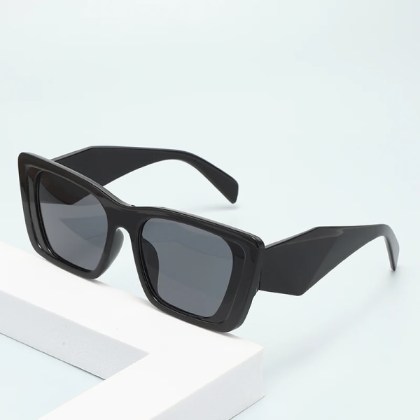Glazzy 2024 Nya Dam Solglasögon Kvadrat Ram Mode UV-skydd Glas Retro Solglasögon Baseball Solglasögon C3 Round