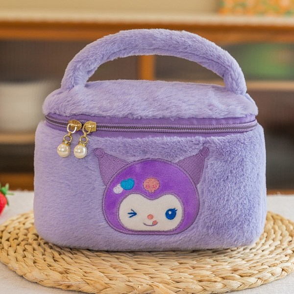 Kuromi Strawberry Bear Melody Cinnamoroll Anime Plysj Sminkepunger 20x10x9cmA