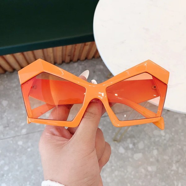 2024 Ainutlaatuiset Perhosneliömäiset Cat Eye -aurinkolasit Naisille Uusi Merkki Gradientti Elegantti Suuri Kehys Aurinkolasit Naisille Epäsäännölliset Sävyt C1 Fashion Glasses