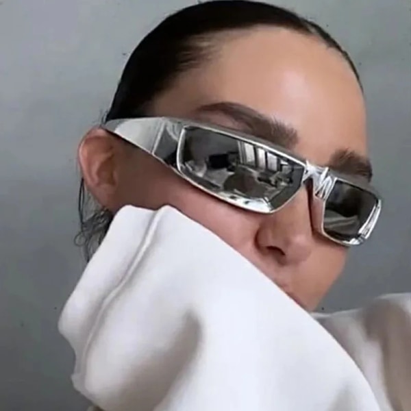 Trendiga solglasögon för kvinnor 2024, designade med anpassad logotyp, solglasögon från kända märken, högsta mode, senaste solglasögon 2024 silver gun frame Fashion Style