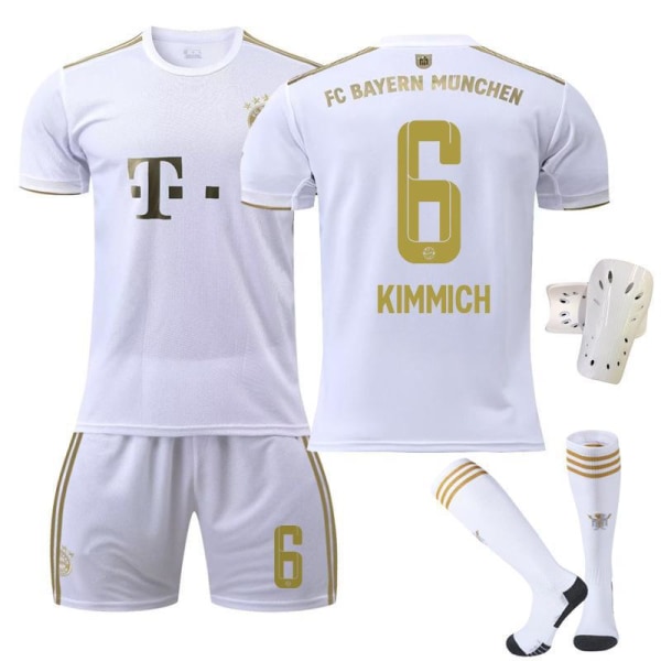 22-23 Bayern vierasvalkoinen nro 17 Mane 6 Kimmich 4 De Ligt 25 Muller 10 Sane jalkapallopaita Size 6 w/ Socks & Gear #18