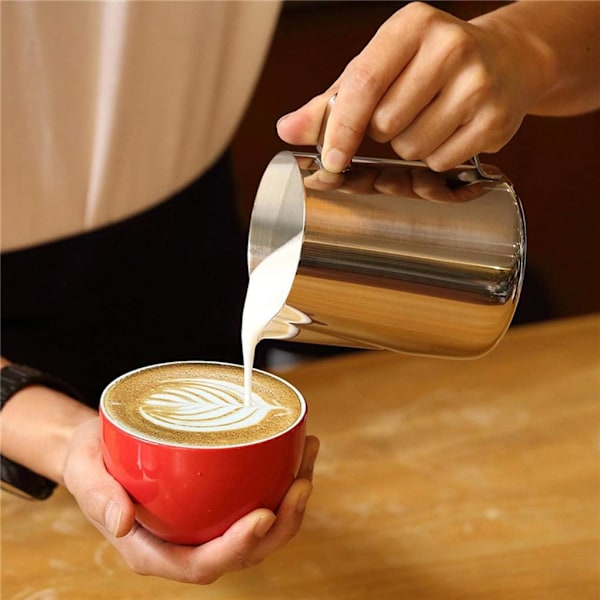 600ml Melkekanne i Rustfritt Stål for Kaffemælkskummer Cappuccino og Latte