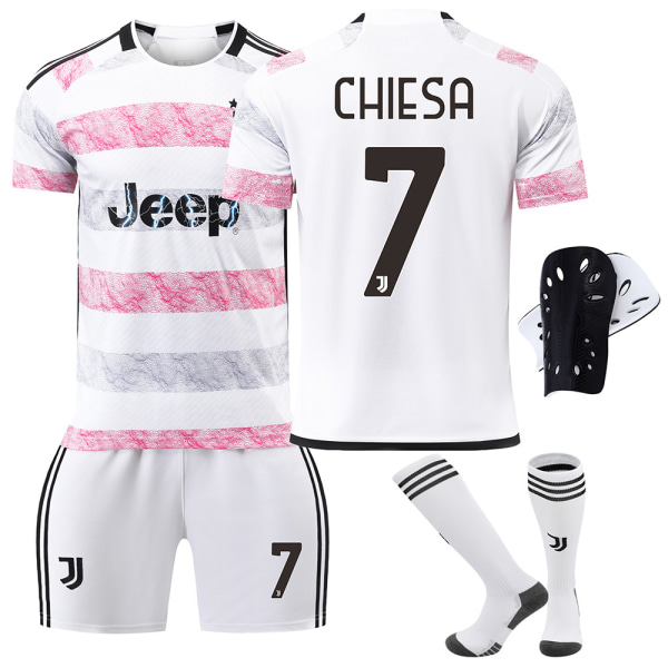 23/24 Juventus Vierasjalkapallopaita Lastensetti Sukkien ja Suojavarusteiden kanssa Nro.7 CHIESA No. 7 CHIESA Children's size 26