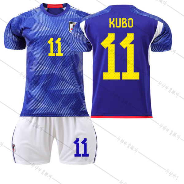 22-23 Japan hem VM fotbollströja nr 10 Minamino Takumi 15 Kamada Daichi 16 Tomiyasu Takehiro tröja 2223 Japan Home No. 11 #16