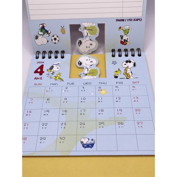 Snoopy 2024 WFH skrivbordskalenderdagbok Julklappsberlock 2pcs