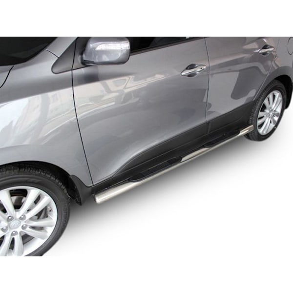 J&J Automotive | Hyundai ix35 2009-2015 kanssa yhteensopivat sivuaskelputket kulkulaudat, 2 kpl, kiinnitys