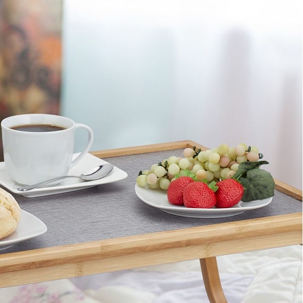 Relaxdays Bambubäddstablett, vikbara ben, upphöjd kant, frukostbricka, HLP 23 x 60 x 33 cm, natur/grå ljusbrun, grå