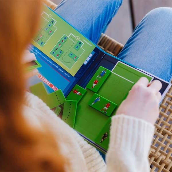 Resepussel med magnetisk design - SMART GAMES - Goool - Magnetisk bokformat - 48 utmaningar - För barn 6+
