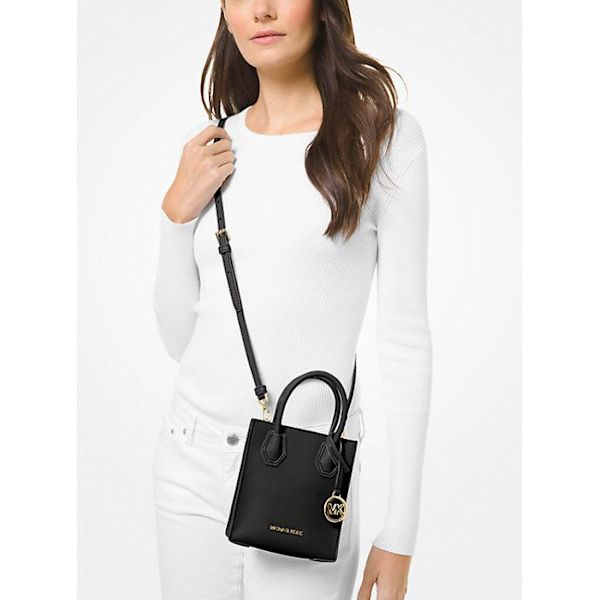 Axelväska - Michael Kors - Mercer - Narvigt läder - Svart - Mått 6"L x 6.75"H Svart